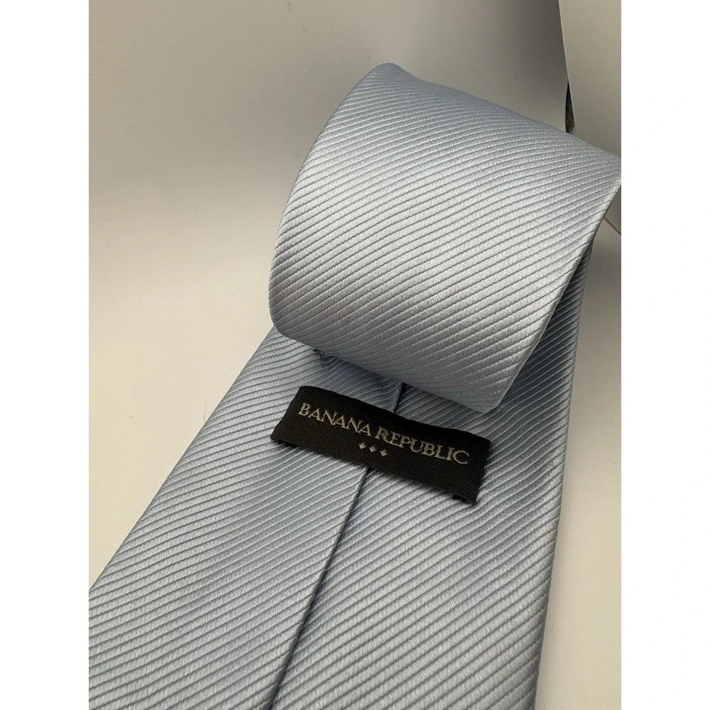 Banana Republic Mens Blue Silk Geometric Ribbed Classic Neck Tie